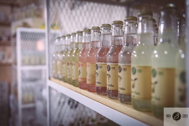 Αναψυκτικά Three Cents