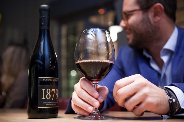 δεσμεύσεις