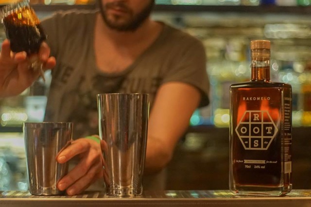 Low abv, Δημήτρης Ξέρικος, Momo Καλλιθέα