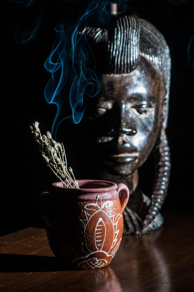 Σπίτι cocktail bar, Σίμος Ταγαράς