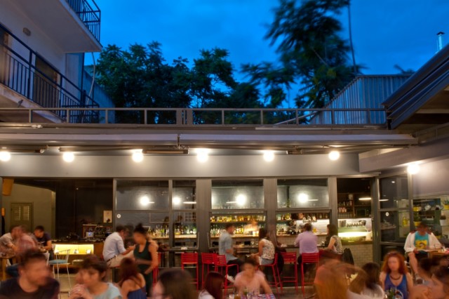 Σπίτι cocktail bar, Σίμος Ταγαράς