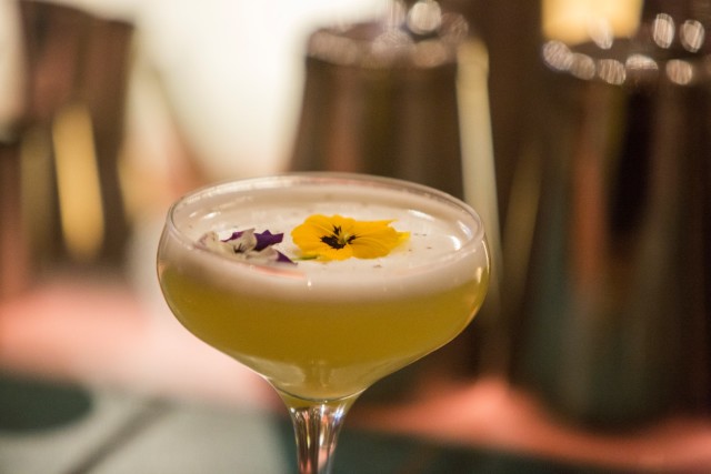 Μάχι Μάχι, Six DOGS, Μάριος Ηλιόπουλος