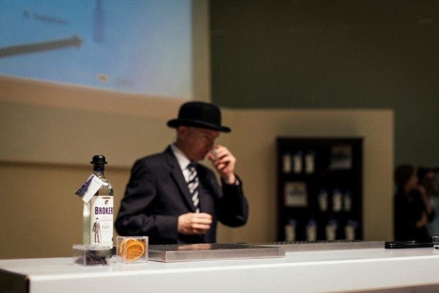 Broker's gin, Τεχνόπολις, Σπύρος Πατσιαλός, Peter Martin