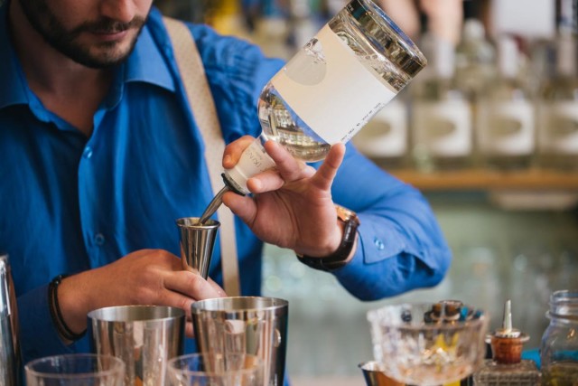 Hotel bar, Clumsies, Skinos, Schumann