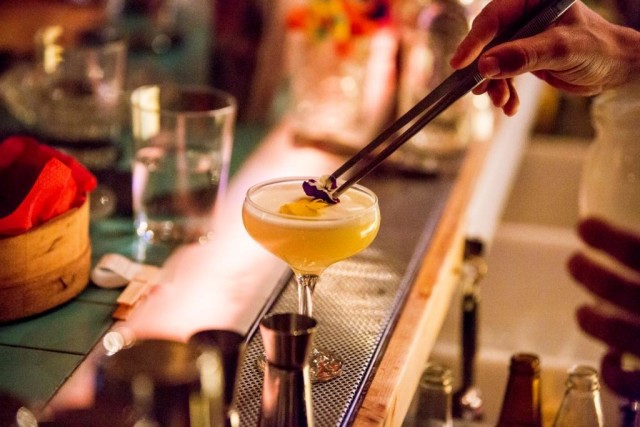 Μάχι Μάχι, Six DOGS, Μάριος Ηλιόπουλος