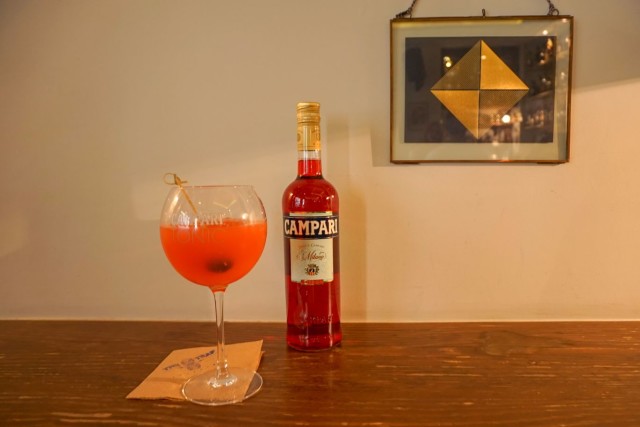 Trap, Amates, Campari