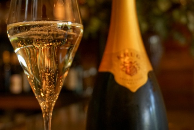 Krug Grande Cuvée, Ari Vezene, Vezene