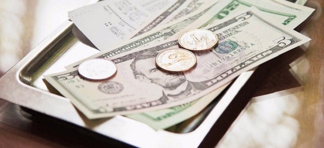 φιλοδώρημα, tip, πουρμπουάρ