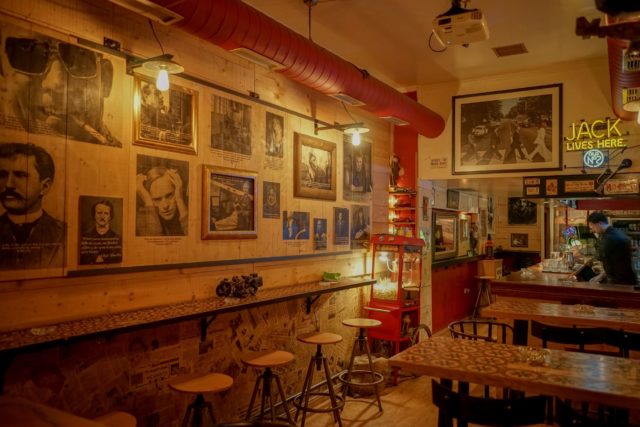 Σπιρτόκουτο, Ron Barcelo