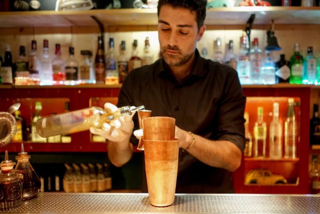 Σπιρτόκουτο, Ron Barcelo