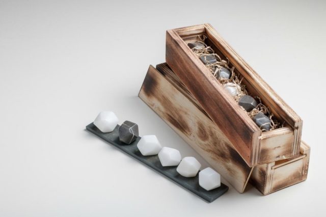 μαρμάρινες πέτρες για ουίσκι