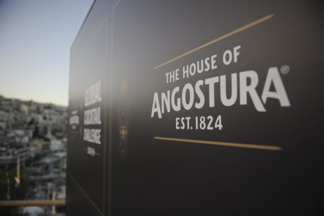 Angostura, Πεδρο Μαρτίνες, Pedro Martinez