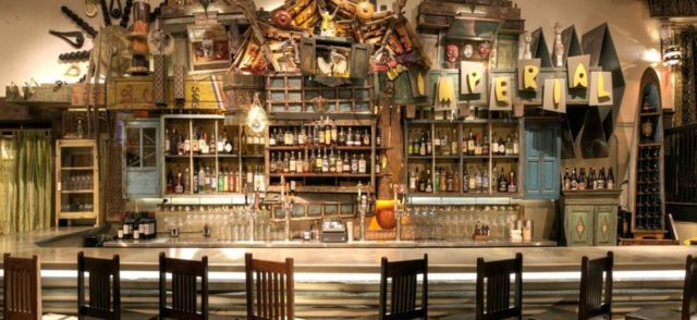 εμφιαλωμένο ελληνικό κρασί