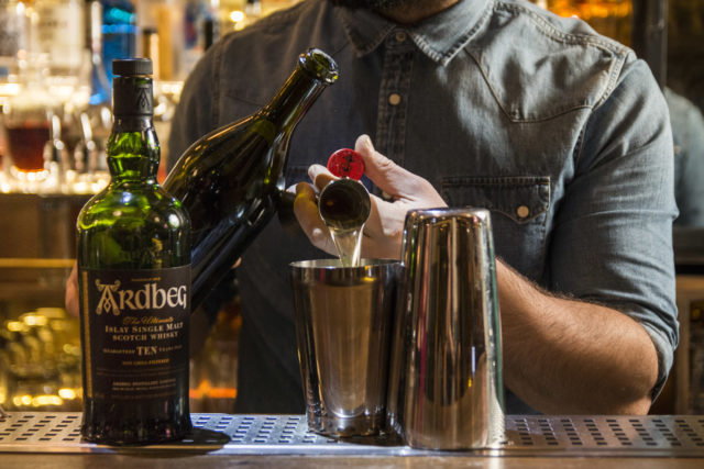 Peek a bloom, Ardbeg