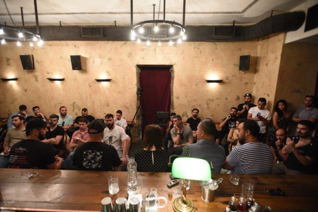 στρογγυλή τράπεζα, Clumsies, Latin America Bar