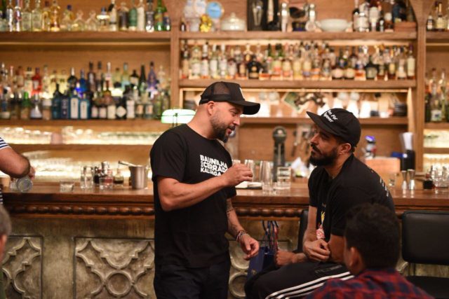 στρογγυλή τράπεζα, Clumsies, Latin America Bar