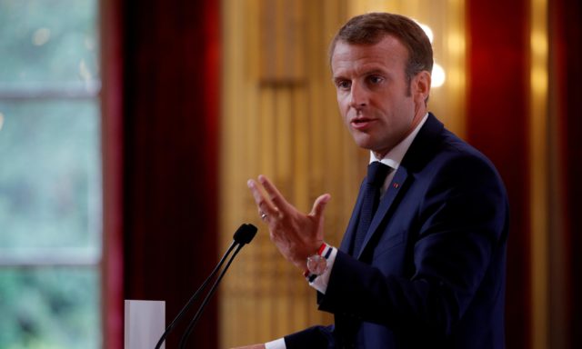 εμανουέλ μακρόν, κελάρι