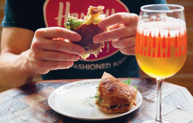 συνδυασμός φαγητού και μπίρας