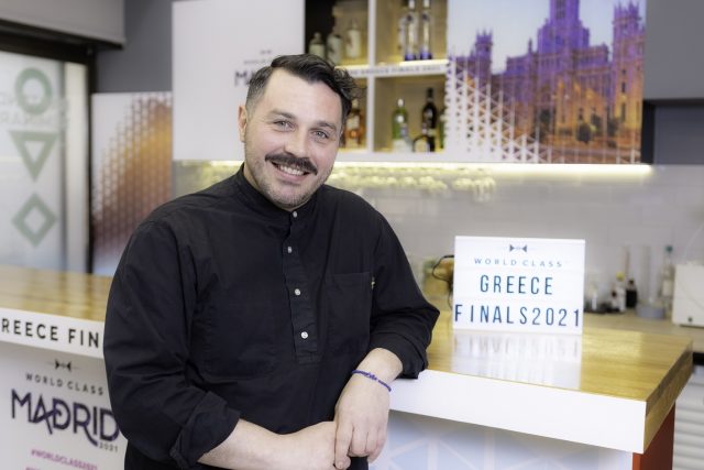 Νίκος Γινάργυρος