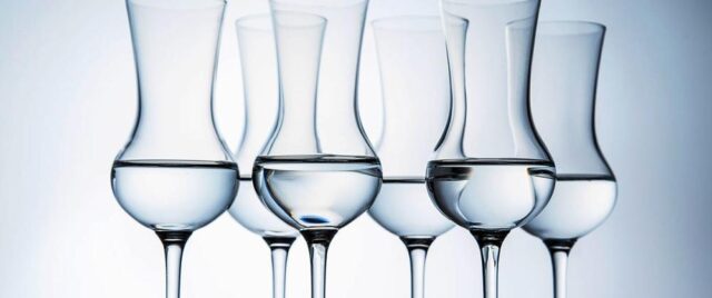 ελληνικά αλκοολούχα προϊόντα