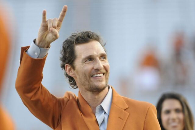 Μάθιου ΜακΚόναχι