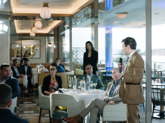 σομελιέ νερού