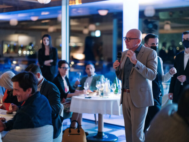 σομελιέ νερού