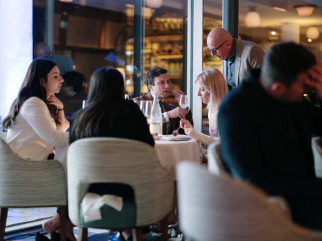 σομελιέ νερού