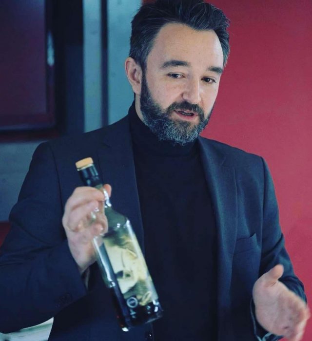 Γιάννης Αικατερινίδης