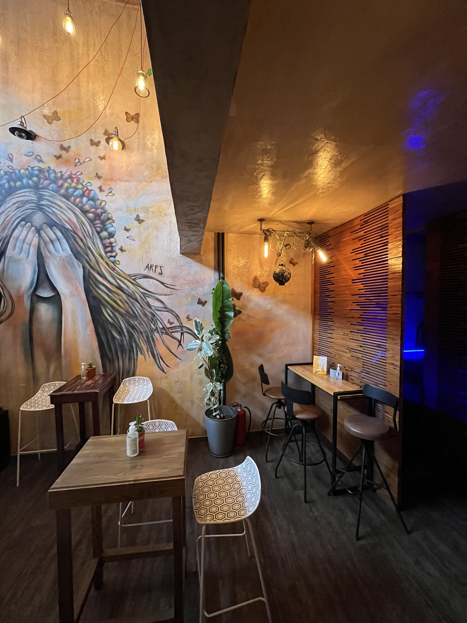 ελληνικά αποστάγματα, Bittersweet