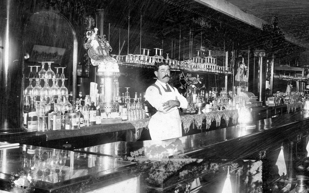 Bartender Vintage Bitterbooze