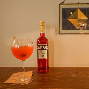 Trap, Amates, Campari