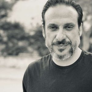 Νίκος Ζήσης