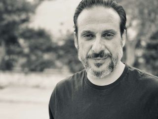 Νίκος Ζήσης