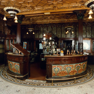 gin palace, ιστορία του τζιν