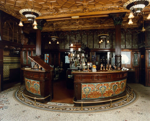 gin palace, ιστορία του τζιν
